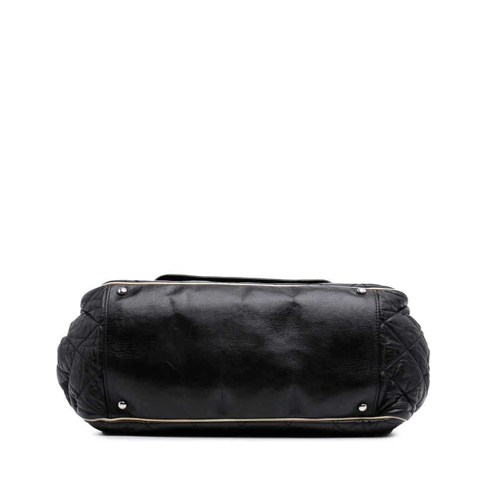 Pre-Loved Chanel Quilted Lambskin East West Accordion Flap - Picture 3 of 10